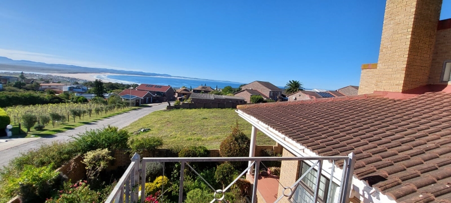 2 Bedroom Property for Sale in Wavecrest Eastern Cape